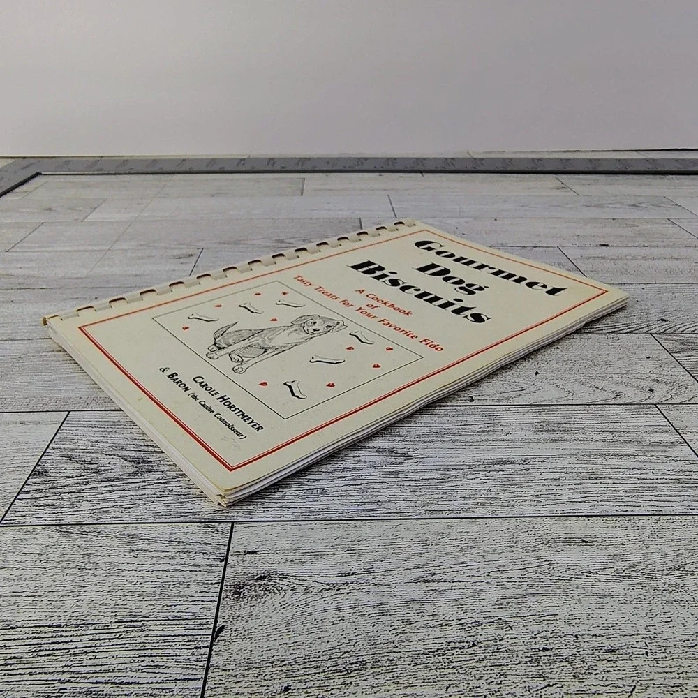 Gourmet Dog Biscuits‎ Cookbook Tasty Treats for Your Fido Carole Horstmeyer 1996